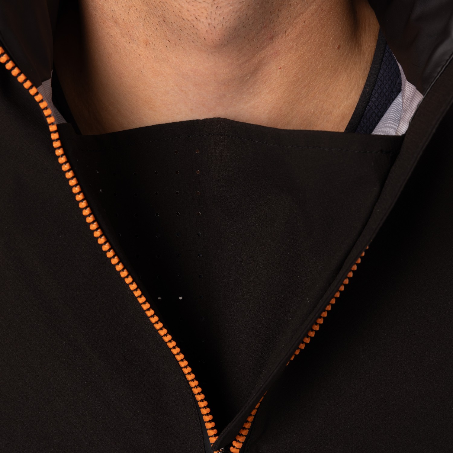 Top De Spray Gul Code Zero 2026 - Negro/Naranja St0028