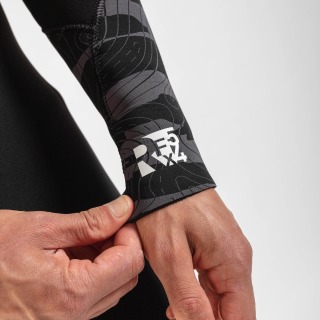 Traje De Neopreno Gul Response 5/4 Mm Con Cremallera En El Pecho Y Costura Invisible - Negro/Camuflaje Re1242