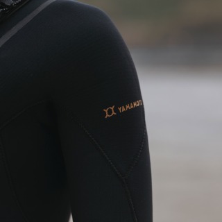 Traje De Neopreno Completo Gul Viper Yamamoto 5/4Mm Con Cremallera Frontal Y Costuras Invisibles - Negro Vr1224