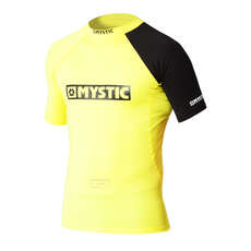 Camiseta De Surf De Manga Corta Mystic Chest Logo - Amarillo Camiseta De Surf De Manga Corta Mystic Chest Logo - Amarillo